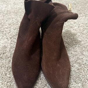 Steve Madden Rich Brown Suede Ankle Booties